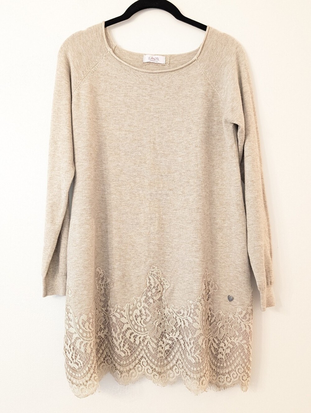 Scandal Made in Italy Beige Knit Floral Lace Hem Tunic Sweater